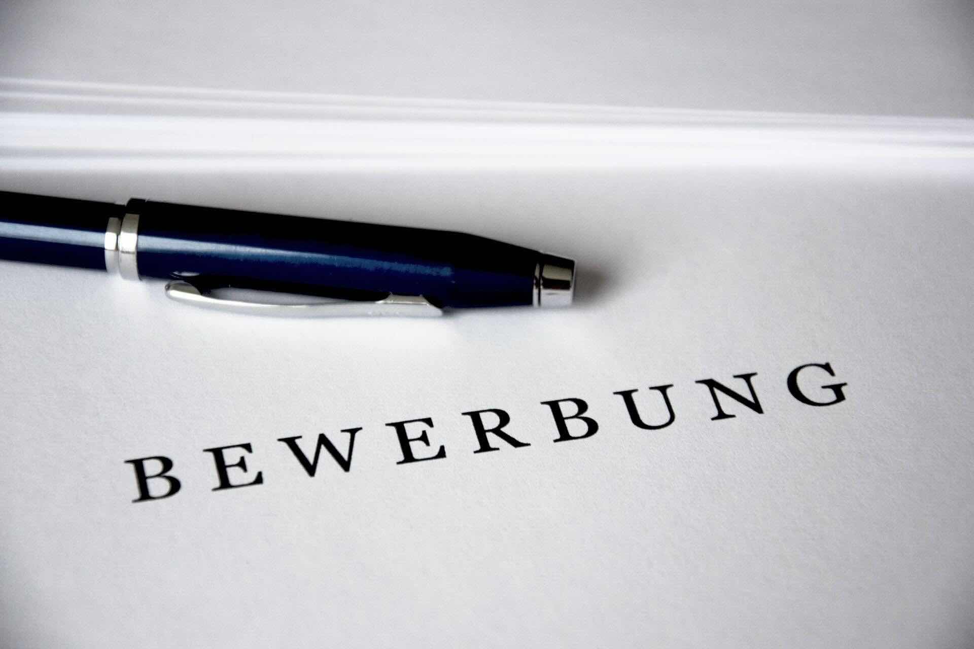Wie schreibe ich 2026 eine Bewerbung